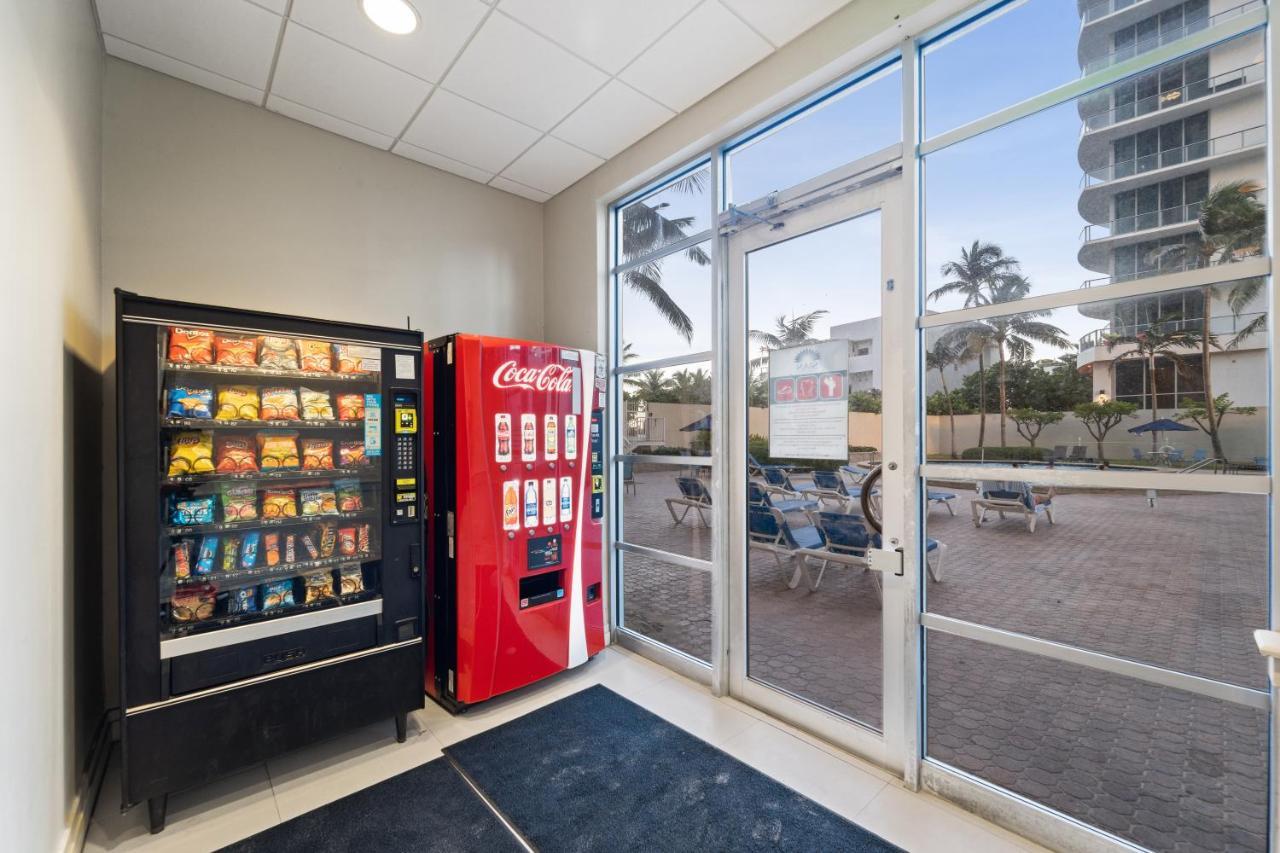 Luxury Beachfront Condo Private Beach Access, Pool & Game Room!!! Hollywood Exteriér fotografie