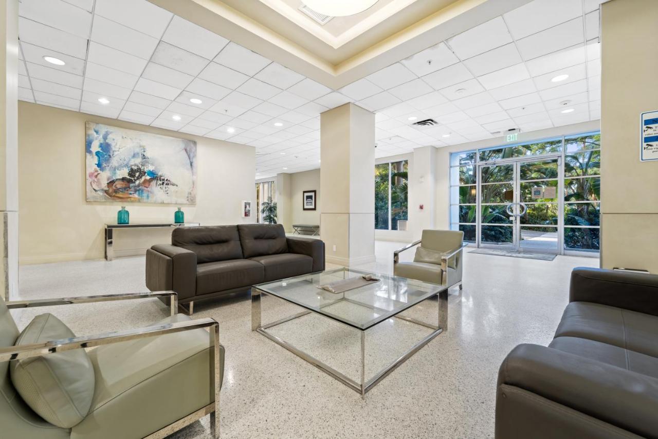 Luxury Beachfront Condo Private Beach Access, Pool & Game Room!!! Hollywood Exteriér fotografie